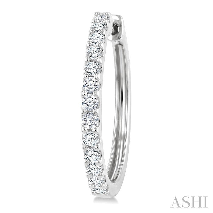 1 Ctw Round Cut Diamond Hoop Earrings in 14K White Gold