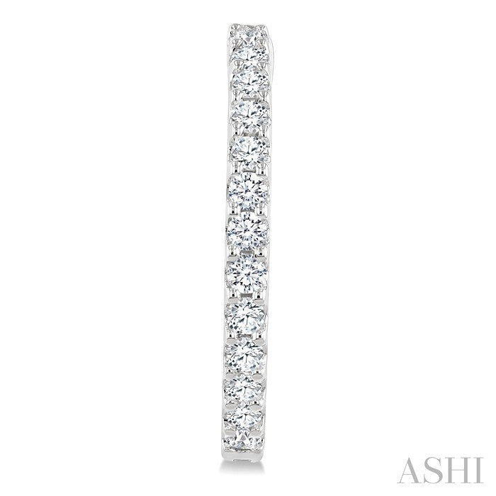 1 Ctw Round Cut Diamond Hoop Earrings in 14K White Gold