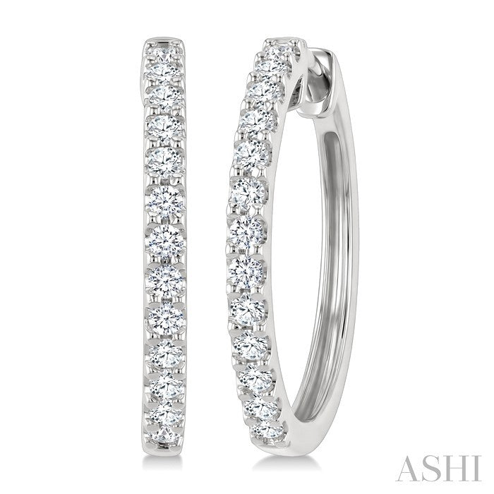 1/2 Ctw Round Cut Diamond Hoop Earrings in 14K White Gold