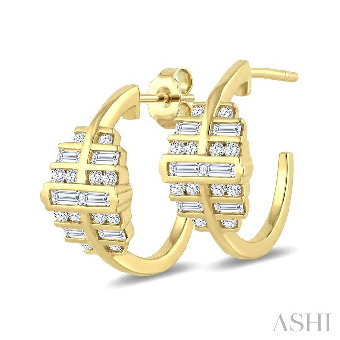 1/2 Ctw Fusion Baguette and Round Cut Diamond Fashion Half Hoop Earrings in 14K Yellow Gold