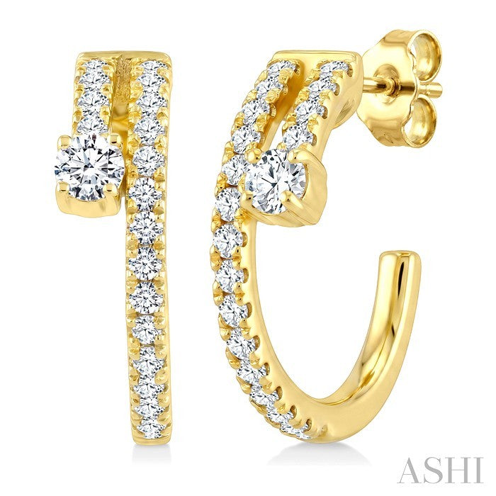1/2 Ctw Round Cut Diamond Fashion Half Hoop Earrings in 14K Yellow Gold