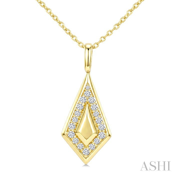 1/4 Ctw Round Cut Diamond Kite Shape Pendant With Chain in 10K Yellow Gold