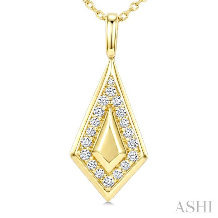 1/4 Ctw Round Cut Diamond Kite Shape Pendant With Chain in 10K Yellow Gold