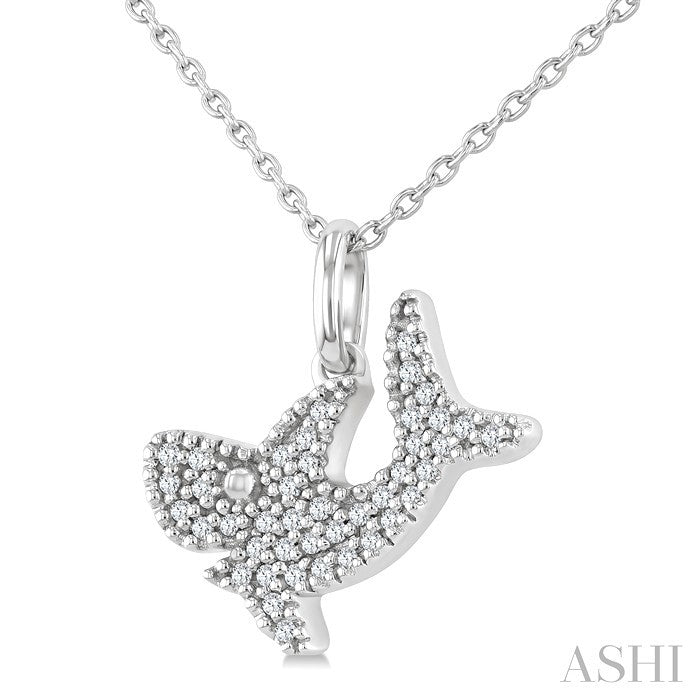 1/8 Ctw Round Cut Diamond Shark Petite Pendant With Chain in 10K White Gold