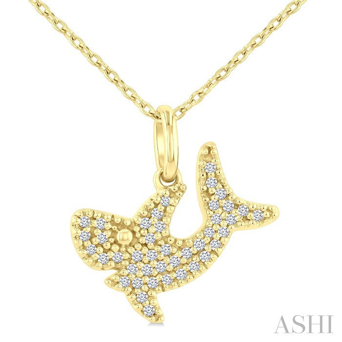 1/8 Ctw Round Cut Diamond Shark Petite Pendant With Chain in 10K Yellow Gold