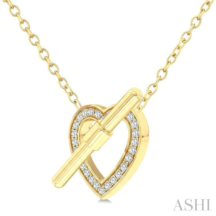 1/10 Ctw Heart Toggle Round Cut Diamond Petite Fashion Necklace in 10K Yellow Gold