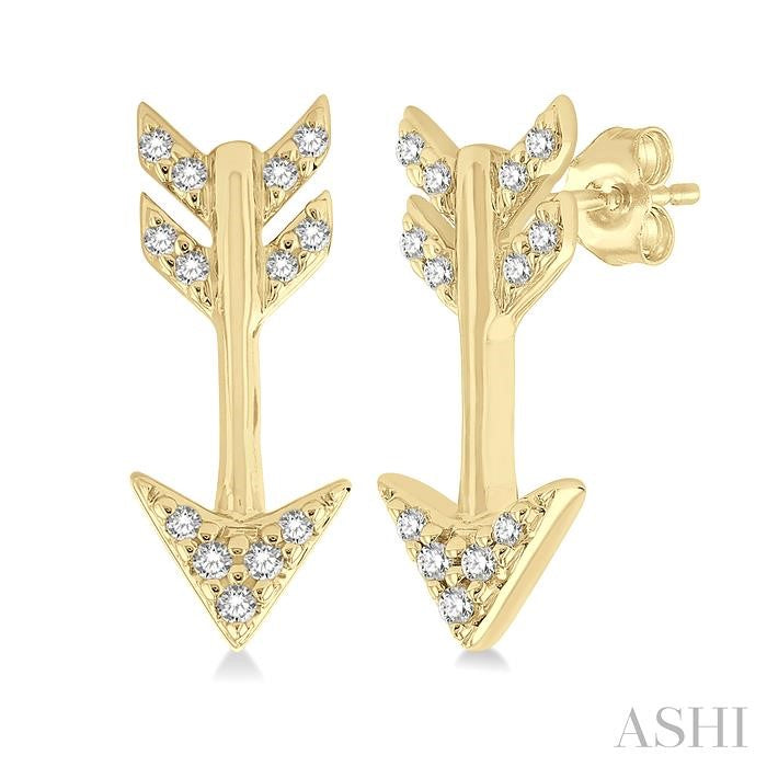1/10 Ctw Petite Arrow Round Cut Diamond Fashion Stud Earrings in 10K Yellow Gold