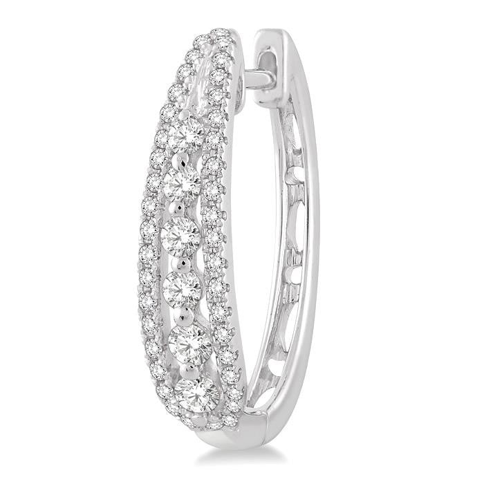 5/8 Ctw Round Cut Diamond Earrings in 14K White Gold