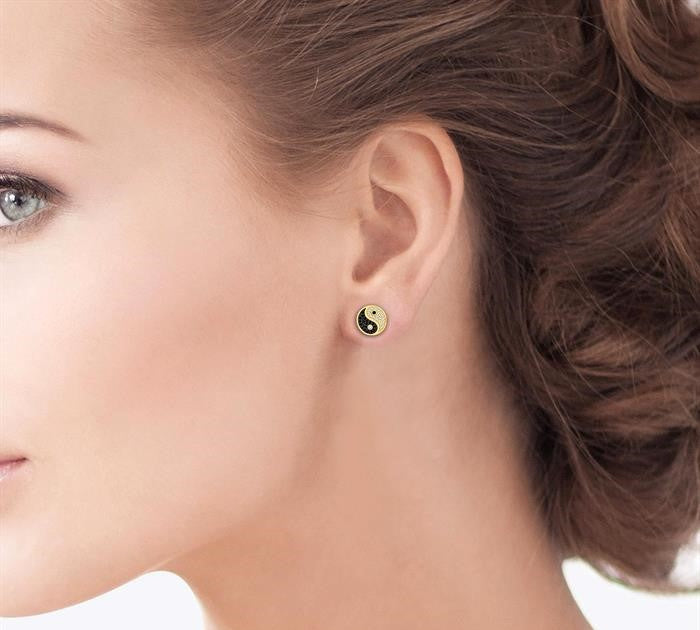 1/4 Ctw Petite Tao Yin Yang Black and White Round Cut Diamond Fashion Stud Earrings in 10K Yellow Gold