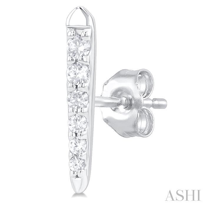 1/10 Ctw Petite Vertical Bar Graduated Round Cut Diamond Fashion Stud Earrings in 10K White Gold