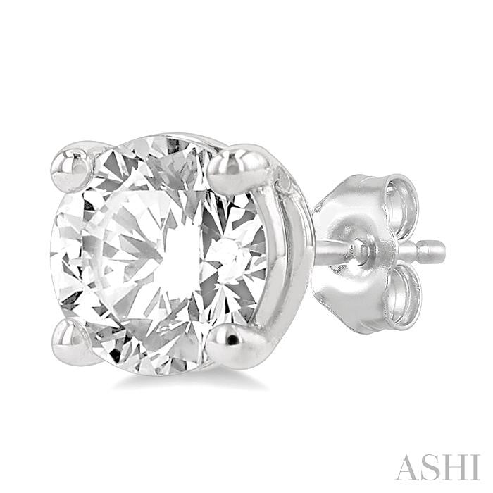 1 1/2 Ctw Round Cut Diamond Stud Earrings in 14K White Gold
