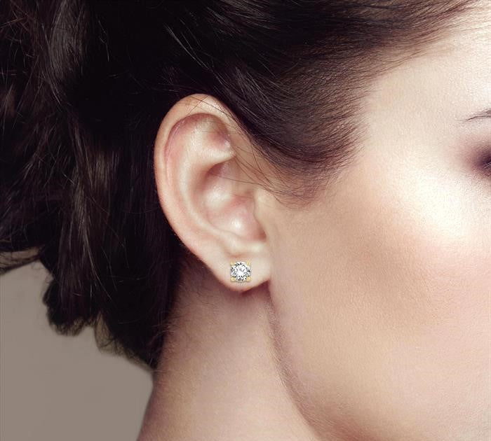 3/4 Ctw Round Cut Diamond Stud Earrings in 14K Yellow Gold