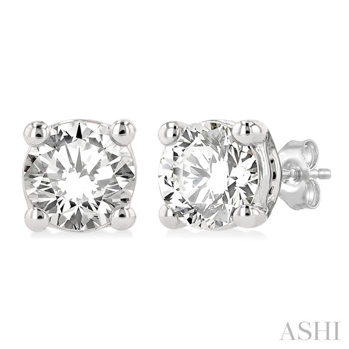 5/8 Ctw Round Cut Diamond Stud Earrings in 14K White Gold