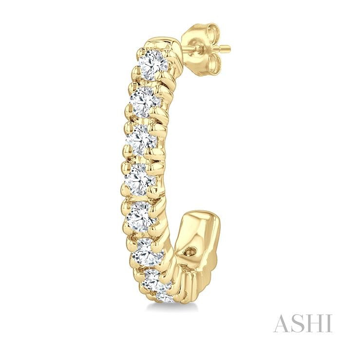 1/4 Ctw Petite Round Cut Diamond Fashion Half Hoop Earrings in 10K Yellow Gold