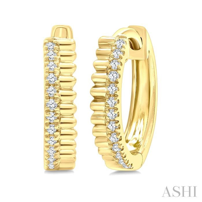 1/10 Ctw Fluted Round Cut Diamond Pirouette Petite Huggie Earrings in 10K Yellow Gold