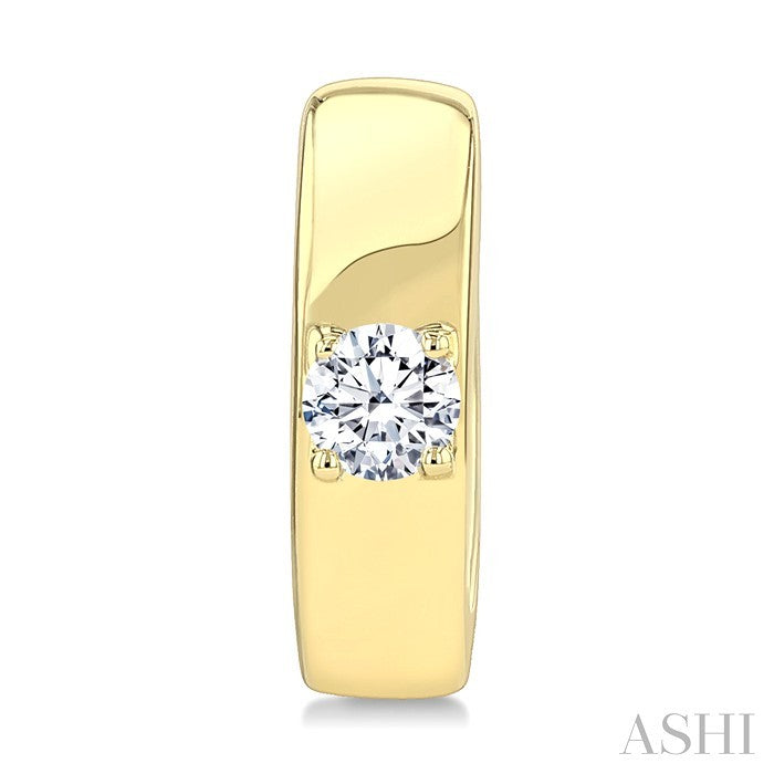 1/6 Ctw Round Shape Diamond Petite Huggie Earrings in 10K Yellow Gold