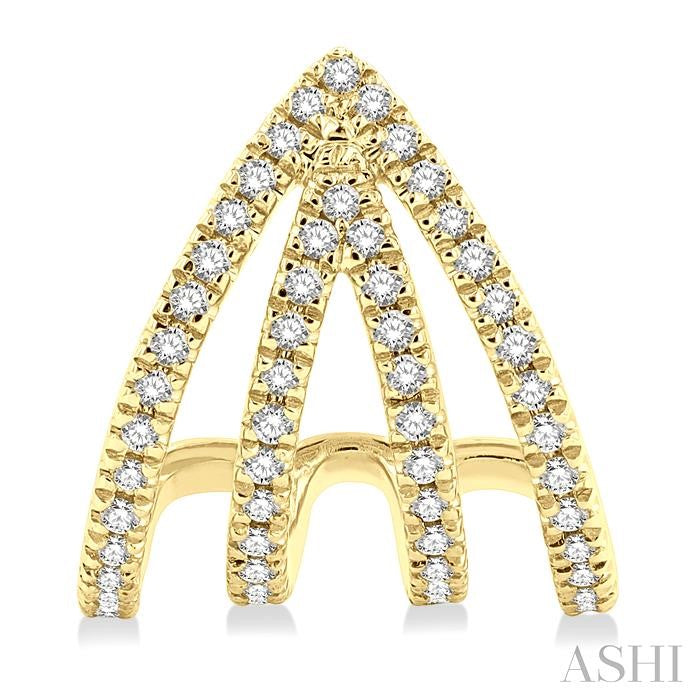 1/3 Ctw Petite Claw Round Cut Diamond Fashion Stud Earrings in 10K Yellow Gold