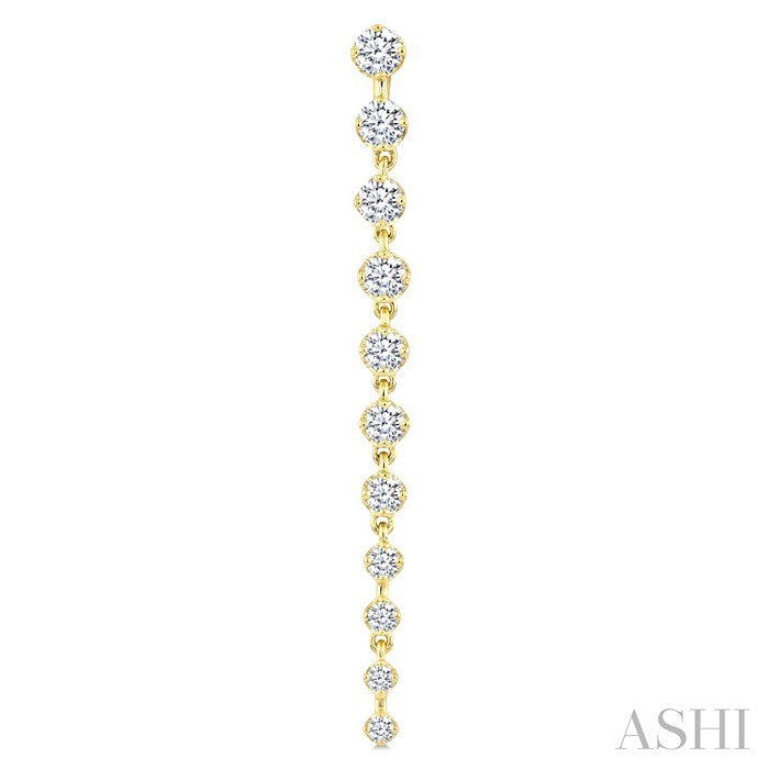1 Ctw Graduated Round Cut Diamond Long Earrings in 14K Yellow Gold