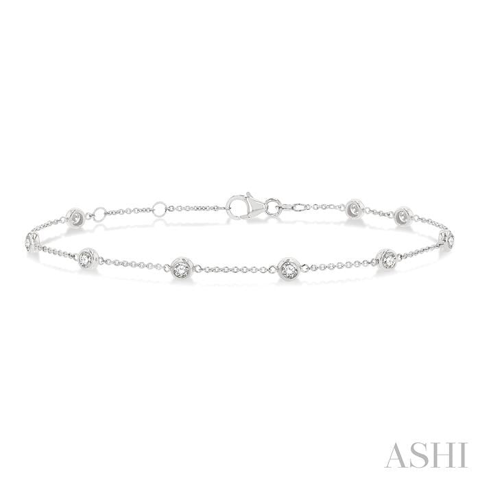3/4 Ctw Circular Mount Round Cut Diamond Station Bracelet in 14K White Gold