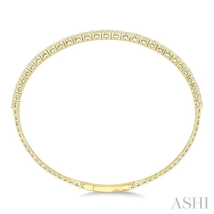 3 Ctw Round Cut Diamond Halfway Graduated Flex Bangle in 14K Yellow Gold