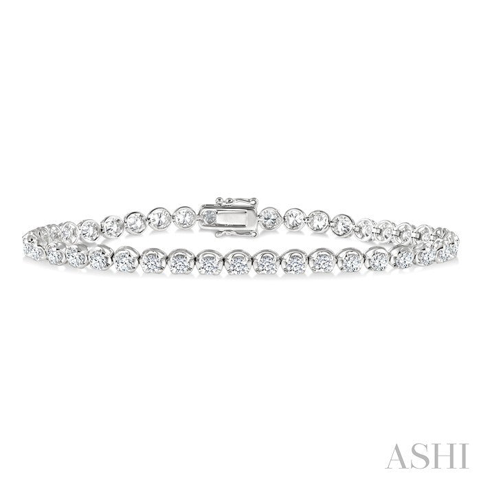 4 Ctw Round Cut Diamond Illusion Tennis Bracelet in 14K White Gold