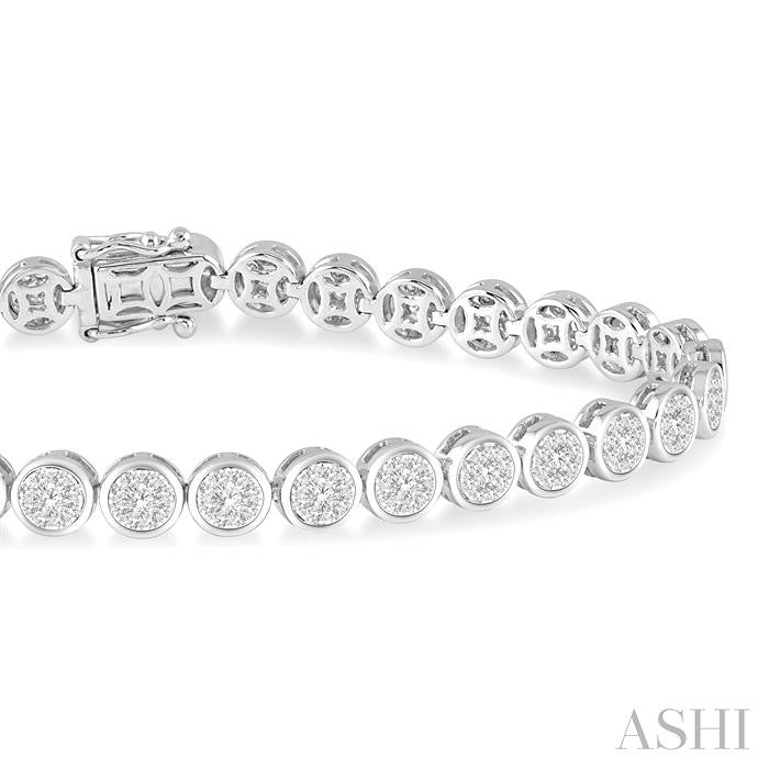 3 Ctw Lovebright Round Cut Diamond Bracelet in 14K White Gold
