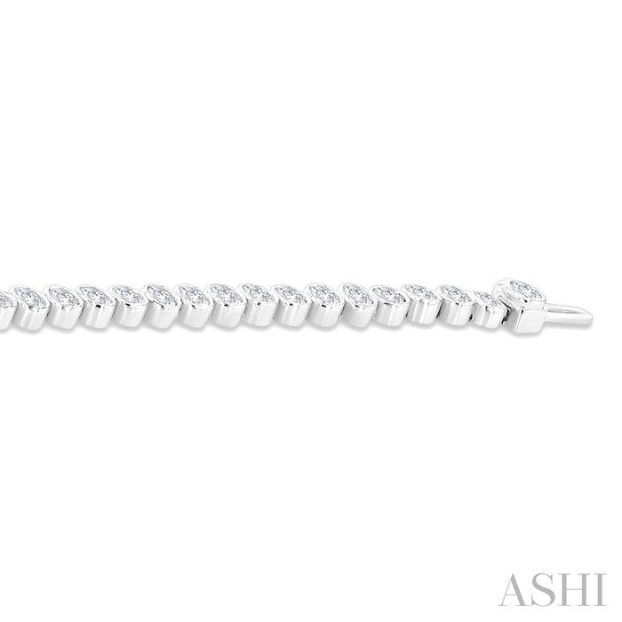4 5/8 Ctw North-South Bezel Set Oval Cut Diamond Tennis Bracelet in 14K White Gold