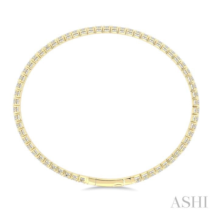 3 Ctw Round Cut Diamond Full way Straight Flex Bangle in 14K Yellow Gold