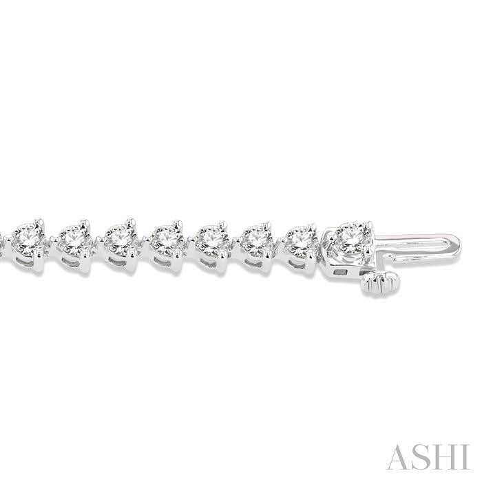 4 Ctw Round Cut Diamond 3-Prong Tennis Bracelet in 14K White Gold