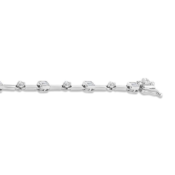 1 1/3 Ctw Bezel Set Emerald and Round Cut Diamond Bar Link Bracelet in 14K White Gold