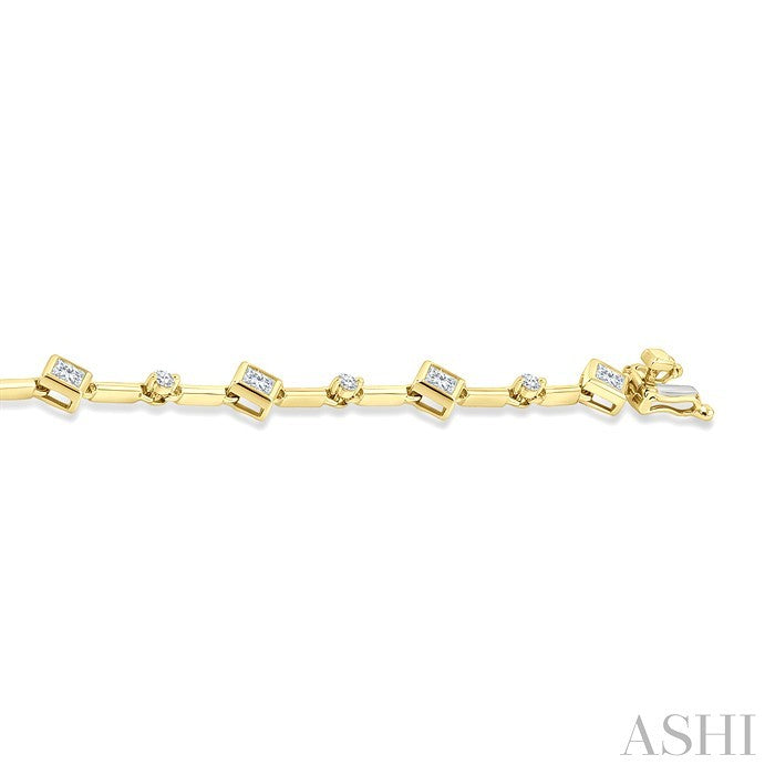 1 1/3 Ctw Bezel Set Princess and Round Cut Diamond Bar Link Bracelet in 14K Yellow Gold