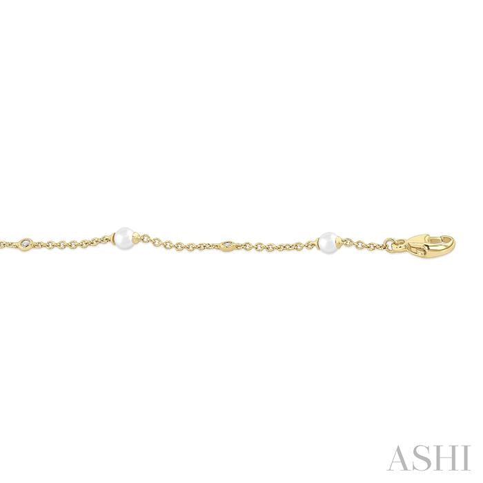 3 MM Round Shape Cultured Pearl and 1/20 Ctw Round Cut Diamond Fashion Station Bracelet in 14K Yellow Gold