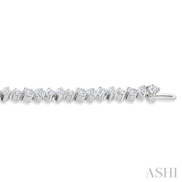 5 3/4 Ctw Mixed Shape Cut Diamond Fashion Bracelet in 14K White Gold