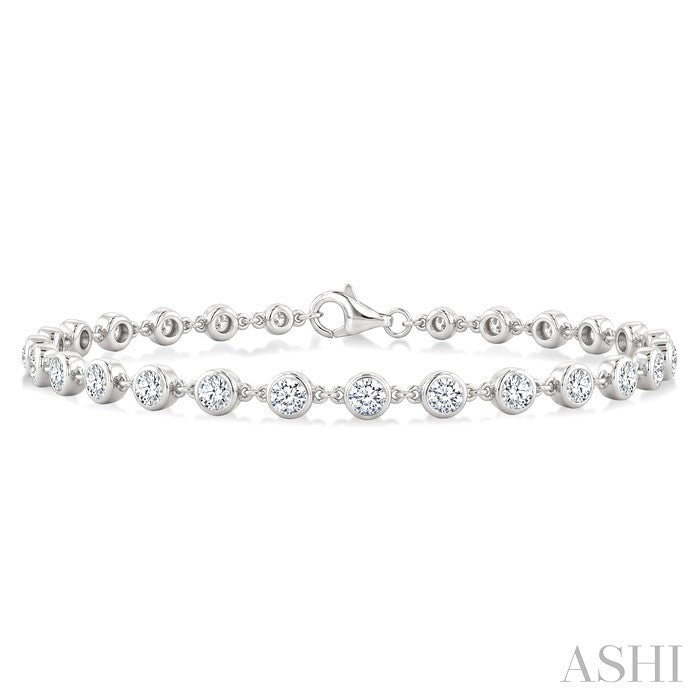 2 Ctw Bezel Set Round Cut Diamond Station Bracelet in 14K White Gold