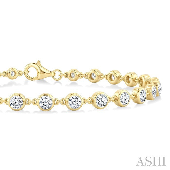 2 Ctw Bezel Set Round Cut Diamond Station Bracelet in 14K Yellow Gold