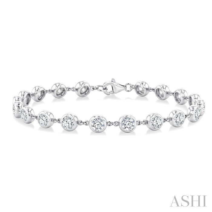 5 Ctw Bezel Set Round Cut Diamond Station Bracelet in Platinum