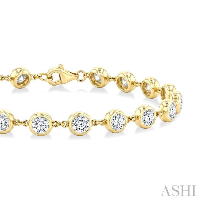 1/2 Ctw Bezel Set Round Cut Diamond Station Bracelet in 14K Yellow Gold