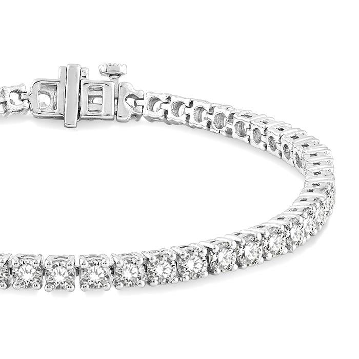 6 Ctw Round Cut Diamond Tennis Bracelet in 14K White Gold