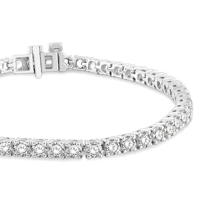 7 Ctw Round Cut Diamond Tennis Bracelet in 14K White Gold