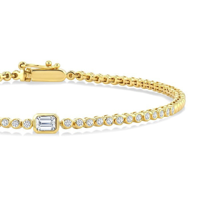 1/2 Ctw Bezel Set Octagon Cut Diamond Luna Bezel Fashion Bracelet in 14K Yellow Gold