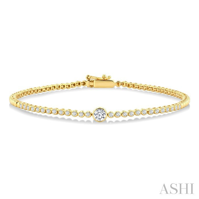 1/2 Ctw Bezel Set Round Cut Diamond Luna Bezel Fashion Bracelet in 14K Yellow Gold