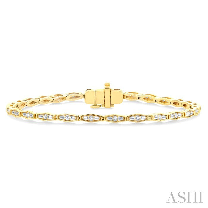 3/4 Ctw Baguette and Round Cut Diamond Fancy Bracelet in 14K Yellow Gold