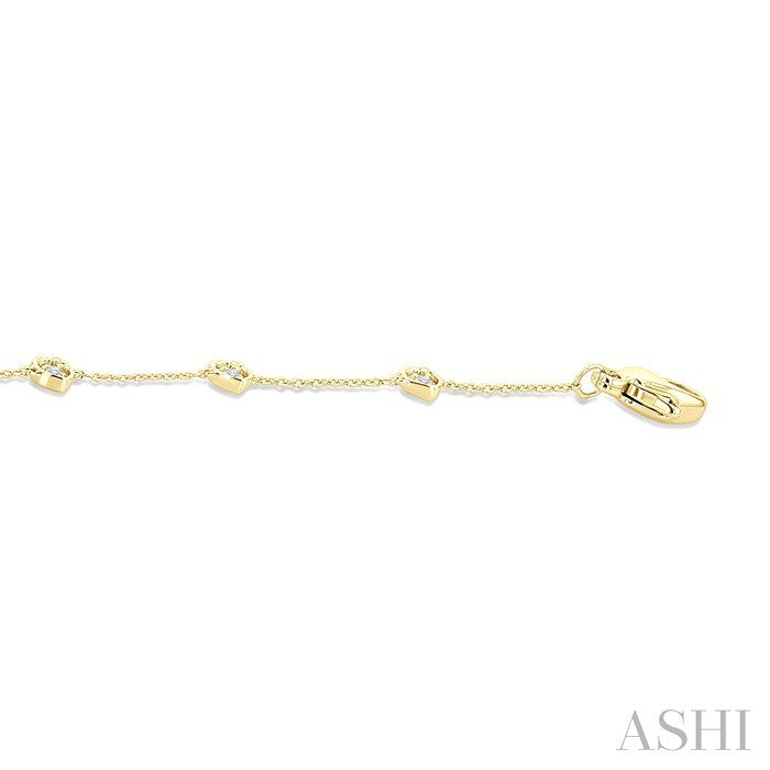 1/10 Ctw Petite Heart Round Cut Diamond Station Bracelet in 10K Yellow Gold