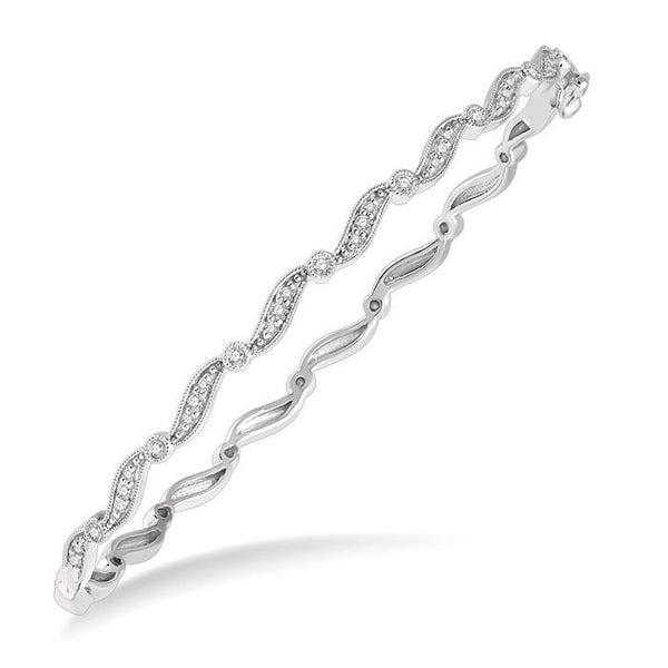 1/4 Ctw Curvy Round Cut Diamond Stackable Bangle in 14K White Gold