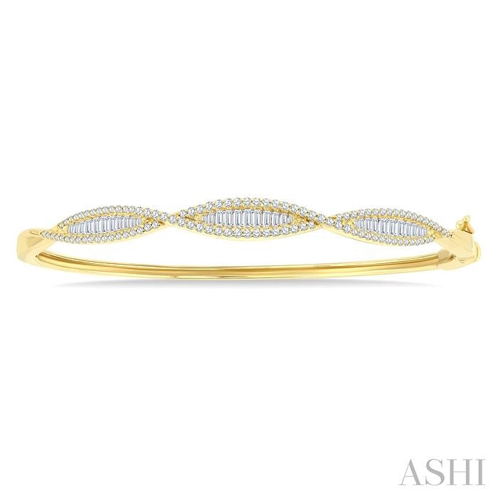 1 Ctw Elongated Twist Pattern Baguette and Round Cut Diamond Fashion Bangle in 14K Yellow Gold
