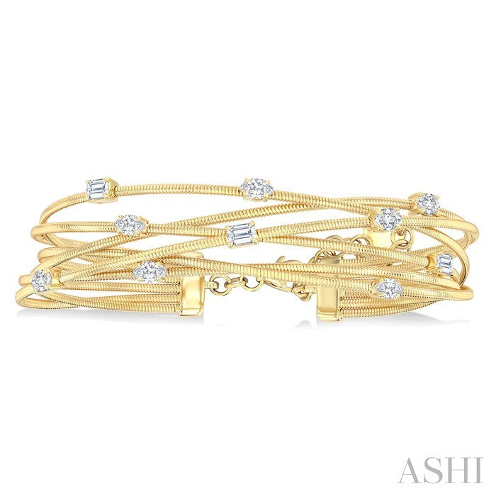 1 1/2 Ctw Criss Cross Mixed Diamond Cut Fashion Spring Bangle in 14K Yellow Gold