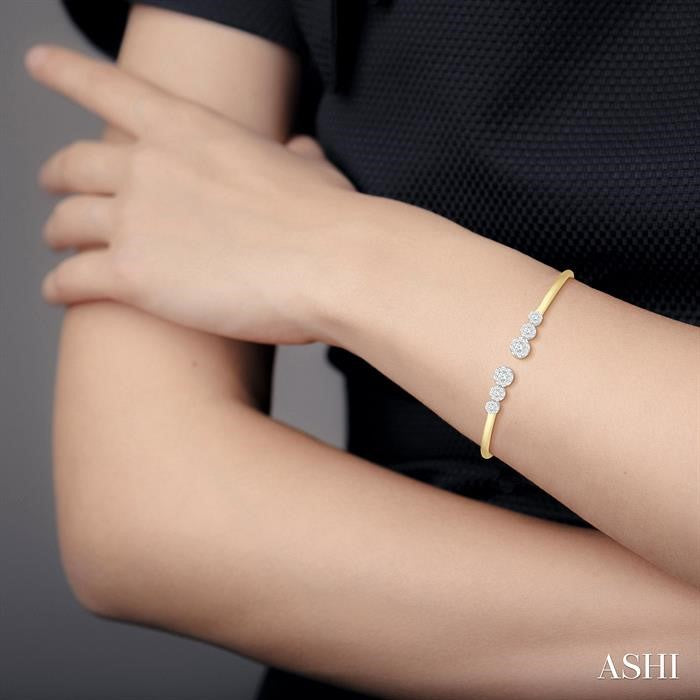 3/4 Ctw Round Cut Shine Bright Diamond Open Cuff Bangle in 14K Yellow and White Gold