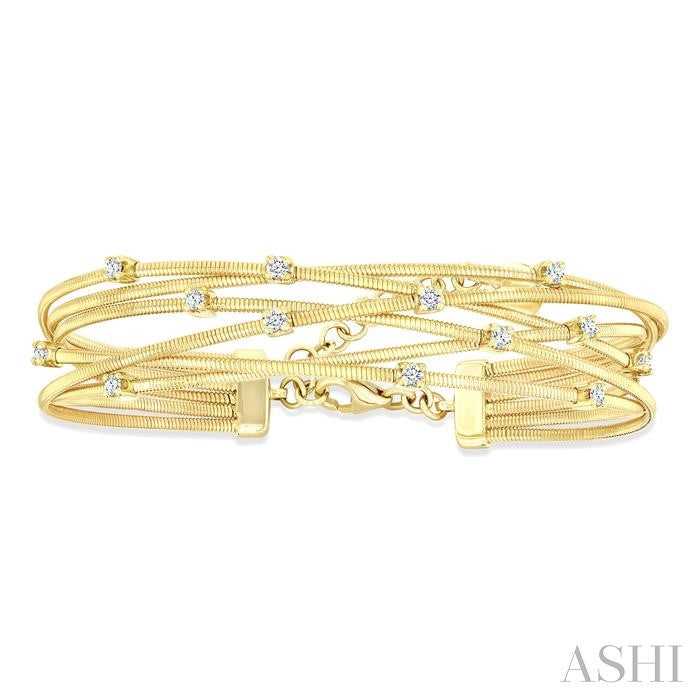 1/2 Ctw Criss Cross Network Round Cut Diamond Fashion Spring Bangle in 14K Yellow Gold
