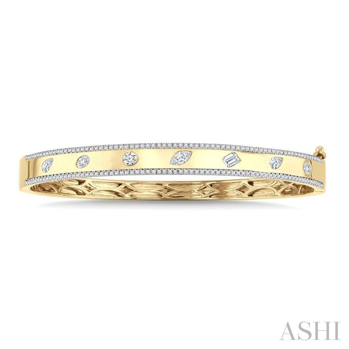 1 1/4 Ctw Flush Set Mixed Cut Diamond Fashion Bangle in 14K Yellow Gold