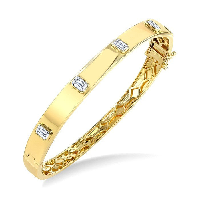 1 1/2 Ctw Bezel Set Emerald Cut Diamond Bangle in 14K Yellow Gold